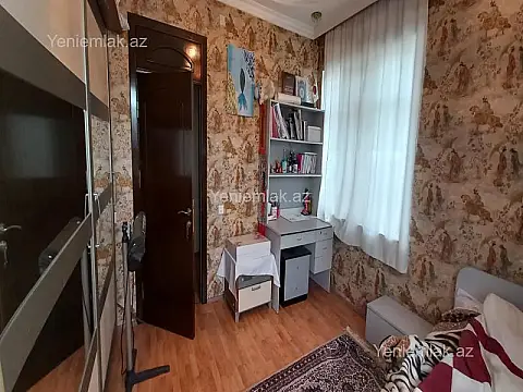 Satılır 6 otaqlı həyət evi 200 m²