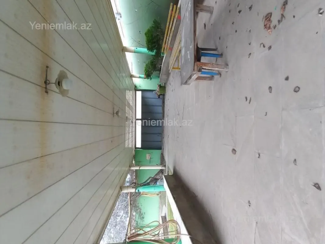 Satılır 6 otaqlı həyət evi 200 m²