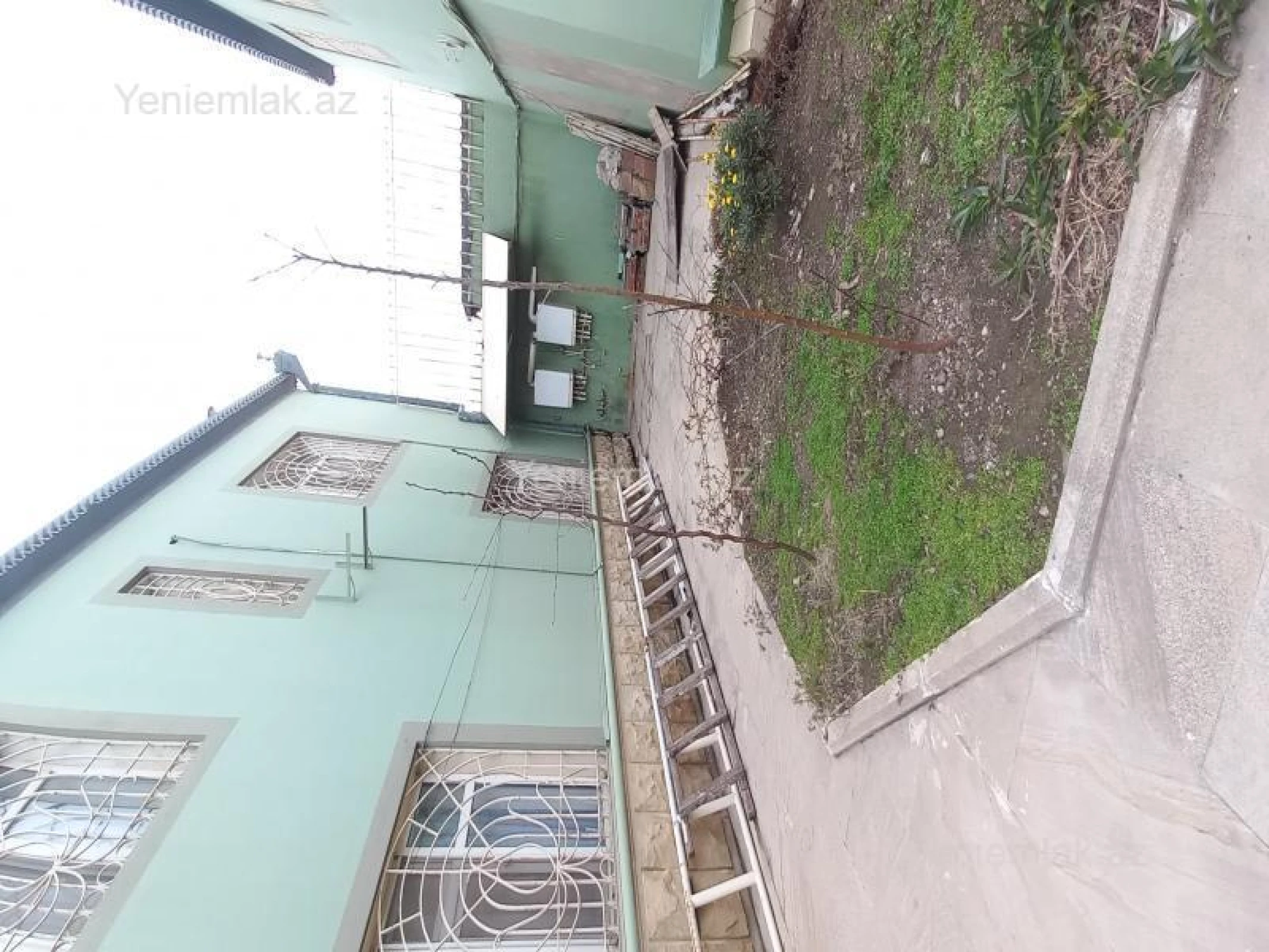 Satılır 6 otaqlı həyət evi 200 m²