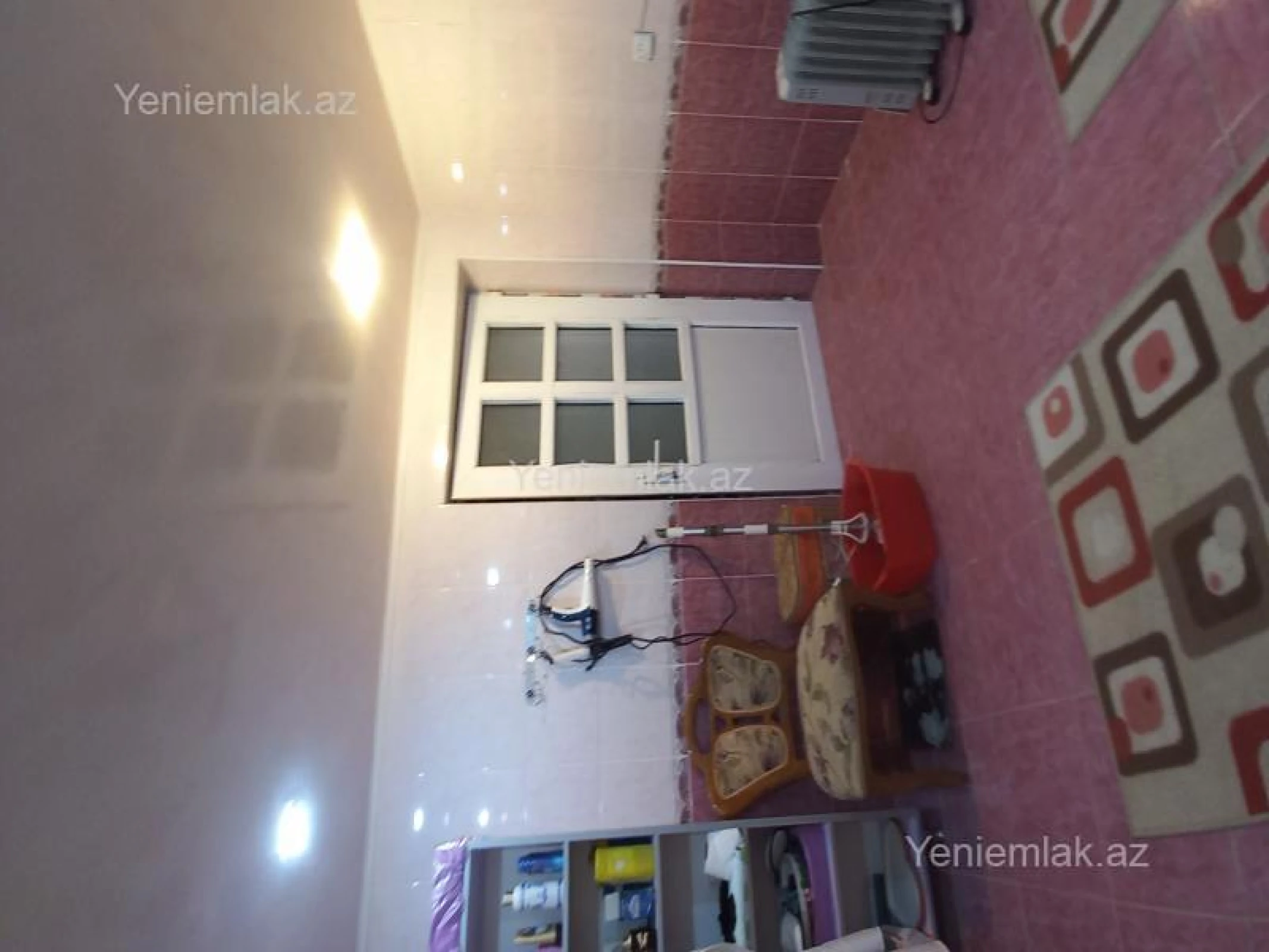 Satılır 6 otaqlı həyət evi 200 m²