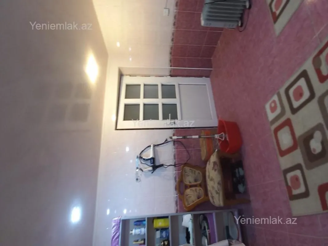 Satılır 6 otaqlı həyət evi 200 m²