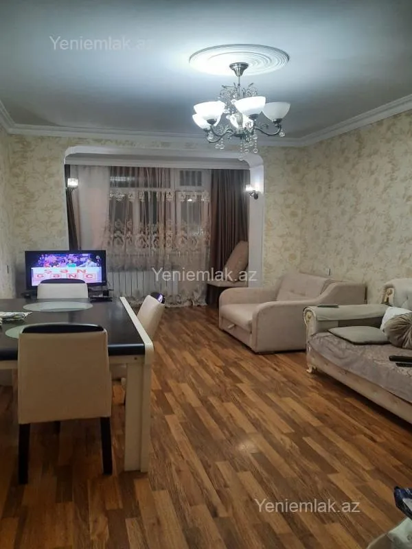 Satılır 2 otaqlı köhnə tikili 55 m²