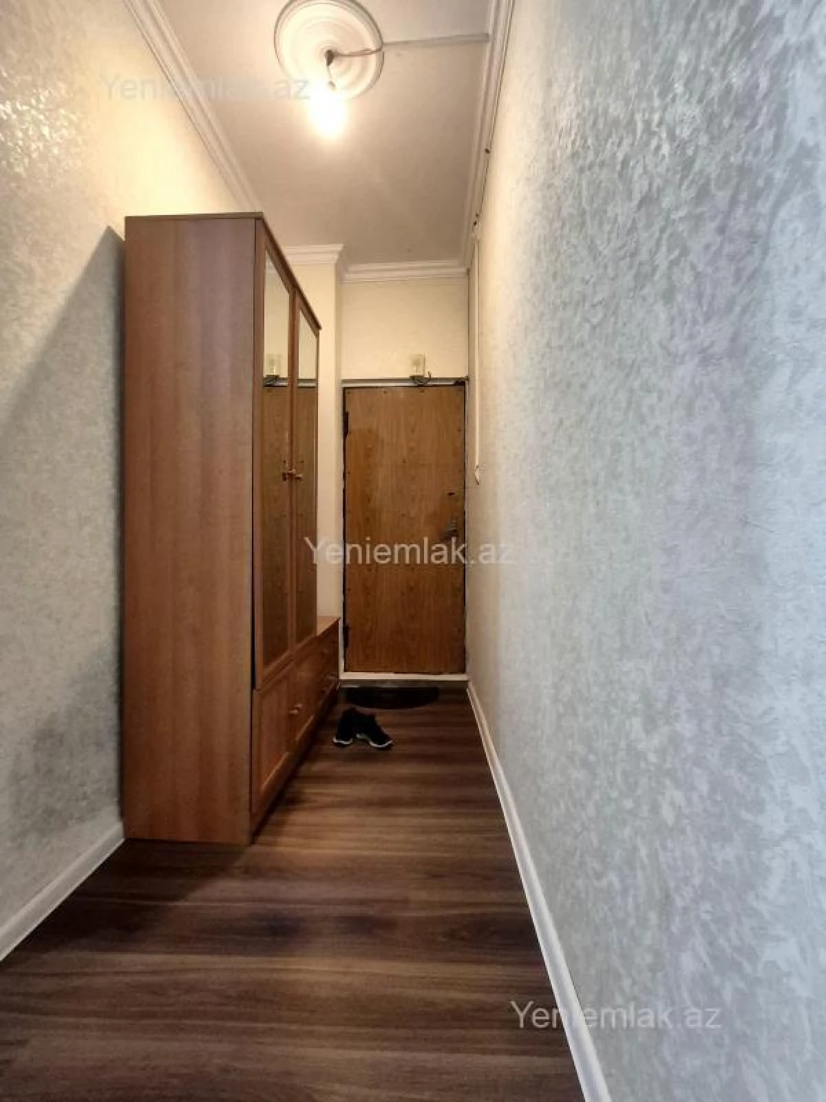 Satılır 2 otaqlı köhnə tikili 42 m²