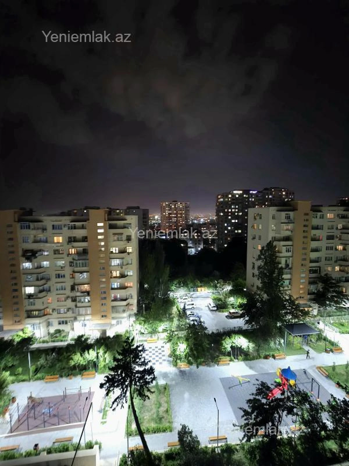 Satılır 2 otaqlı köhnə tikili 42 m²