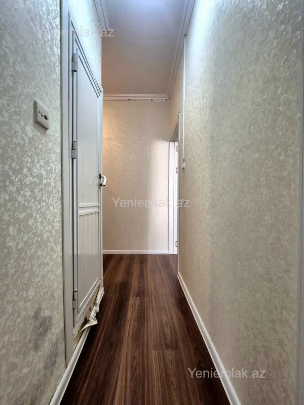 Satılır 2 otaqlı köhnə tikili 42 m²