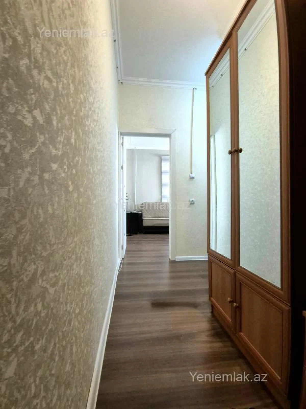 Satılır 2 otaqlı köhnə tikili 42 m²