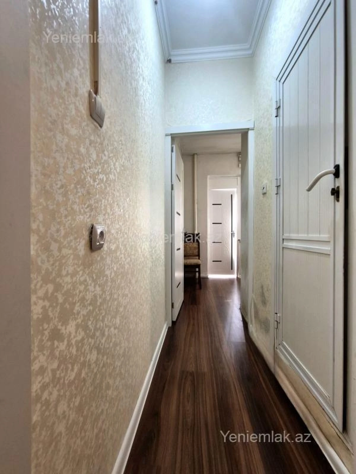 Satılır 2 otaqlı köhnə tikili 42 m²