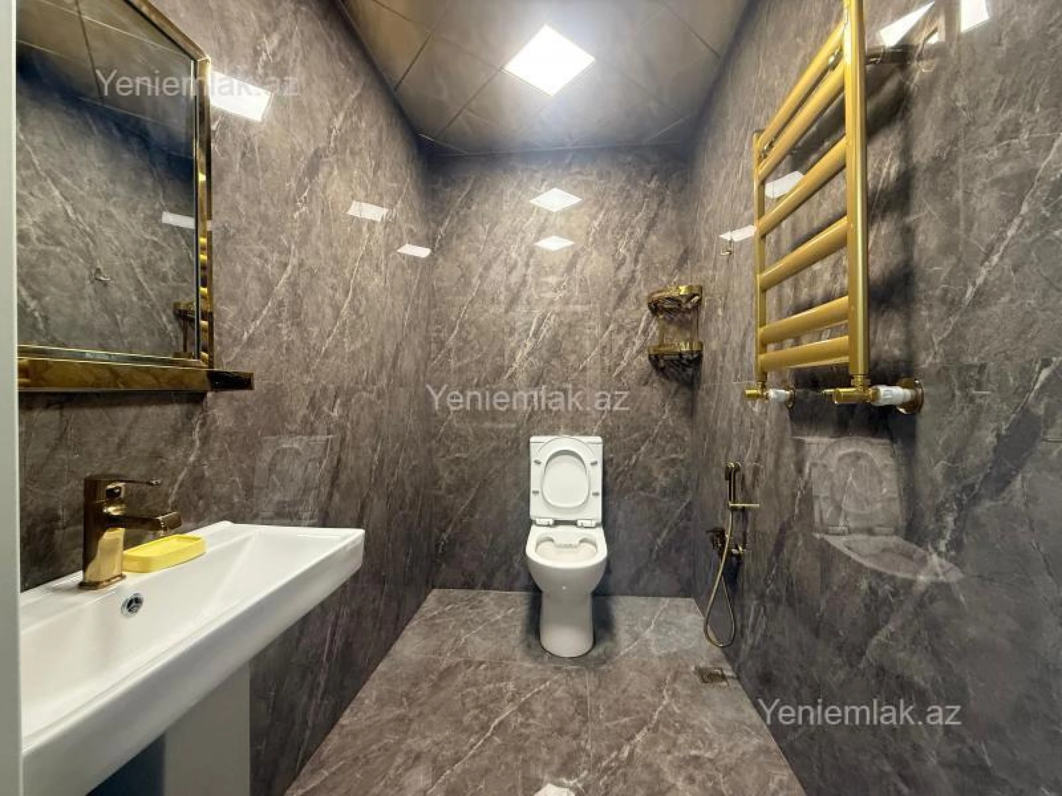 Satılır 3 otaqlı yeni tikili 93 m²