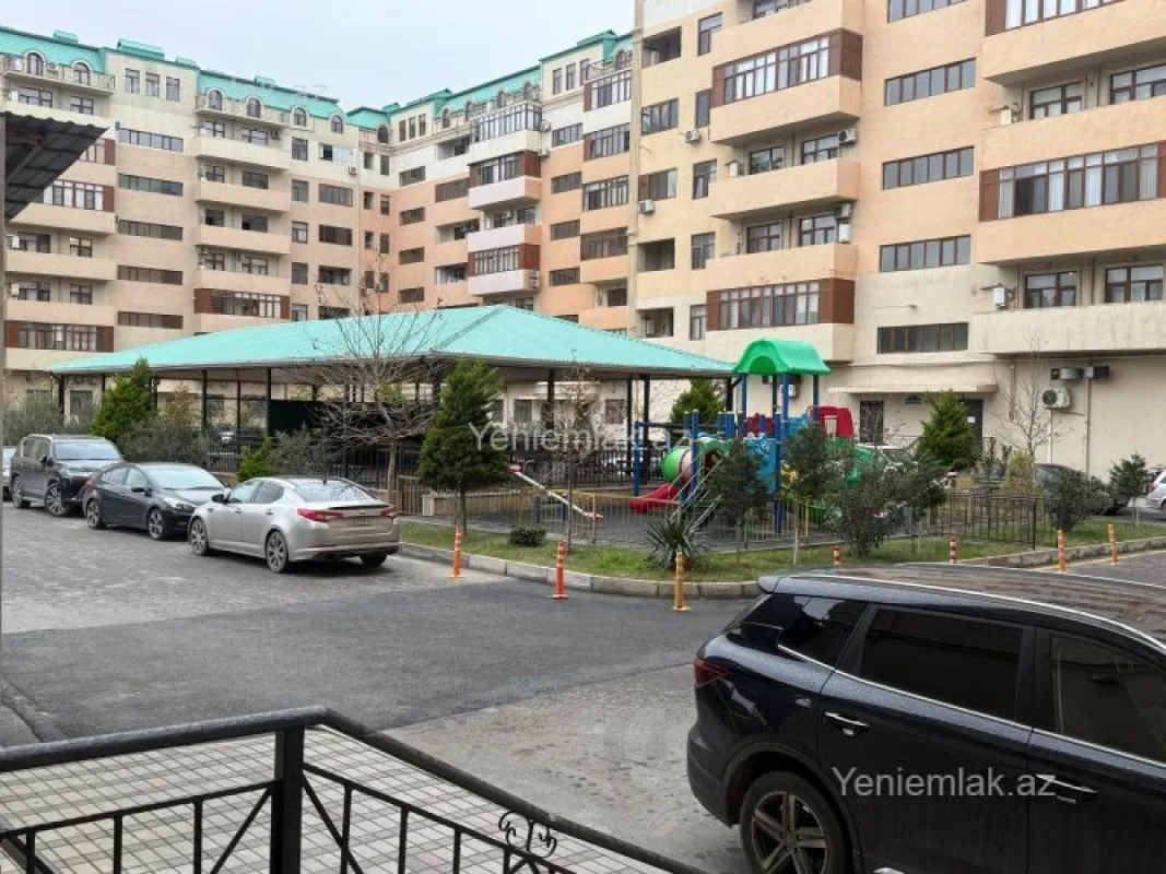 Satılır 3 otaqlı yeni tikili 93 m²