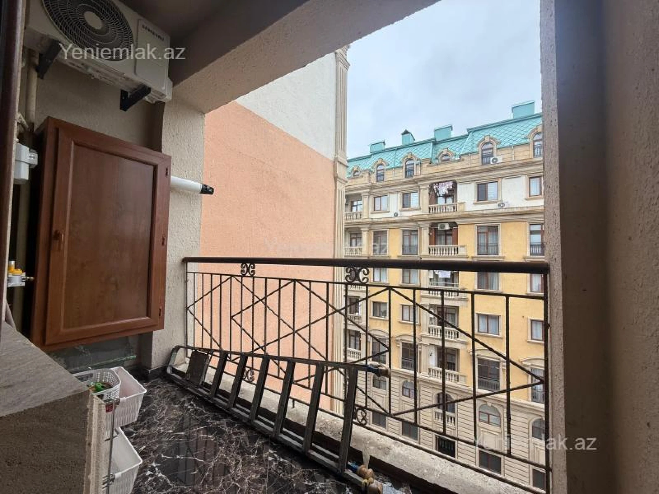 Satılır 3 otaqlı yeni tikili 93 m²