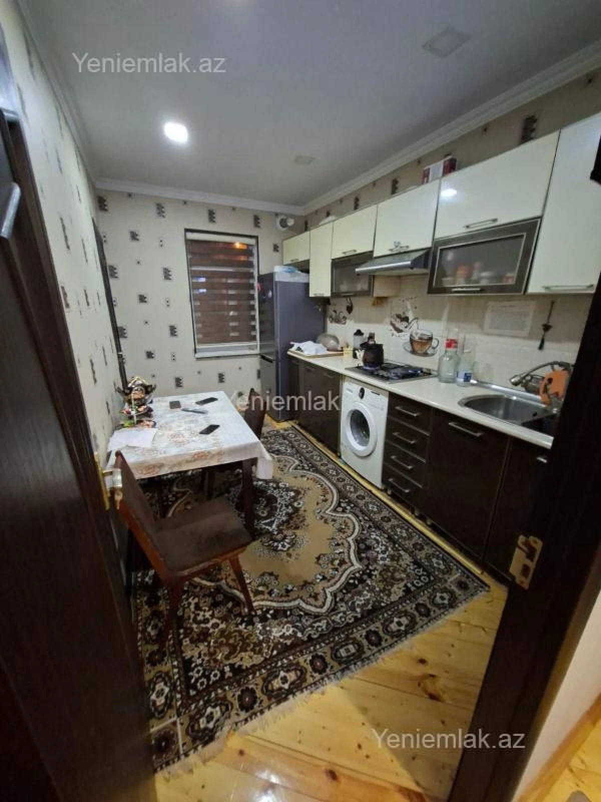 Satılır 3 otaqlı köhnə tikili 82 m²