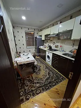 Satılır 3 otaqlı köhnə tikili 82 m²