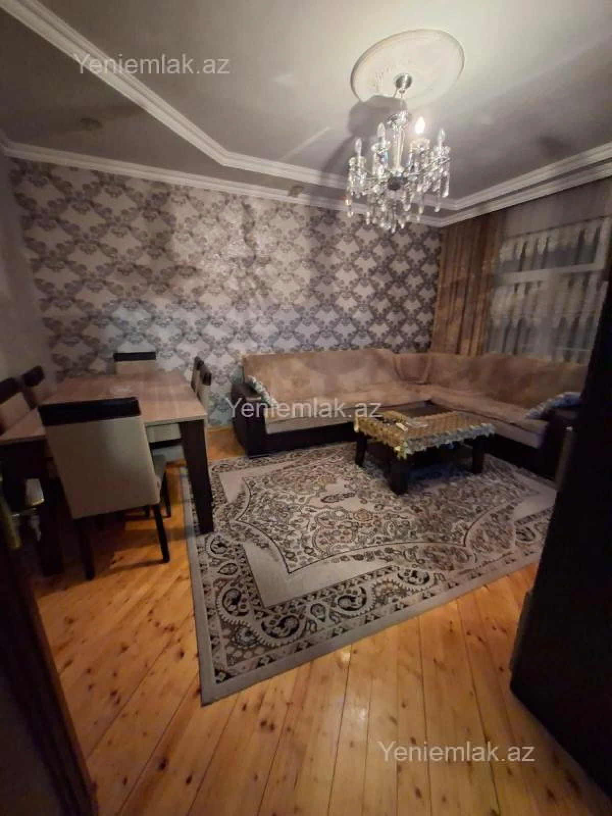 Satılır 3 otaqlı köhnə tikili 82 m²