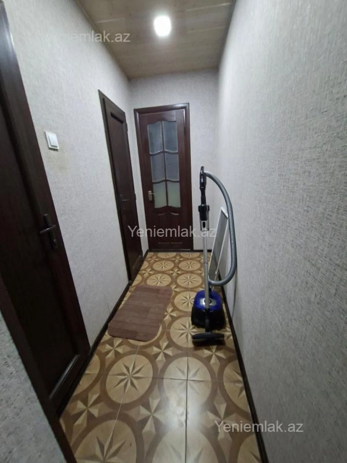 Satılır 3 otaqlı köhnə tikili 82 m²