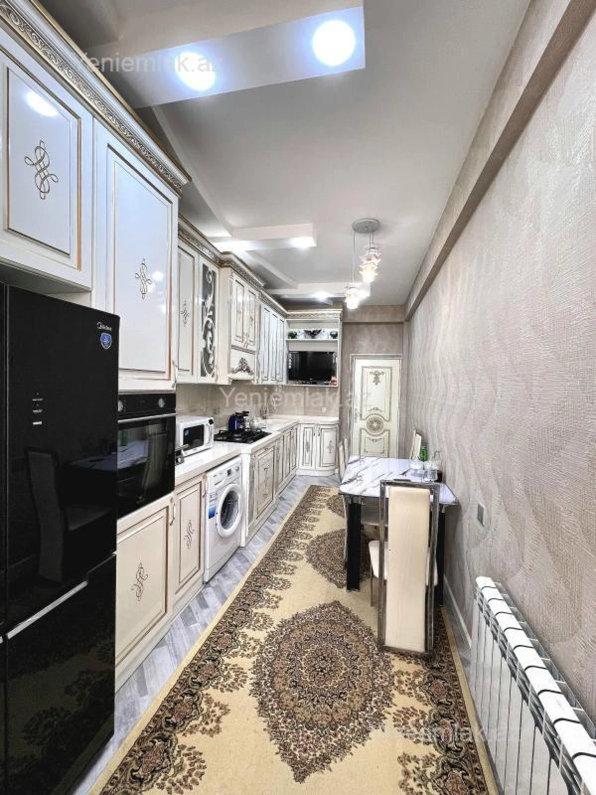 Satılır 3 otaqlı yeni tikili 140 m²