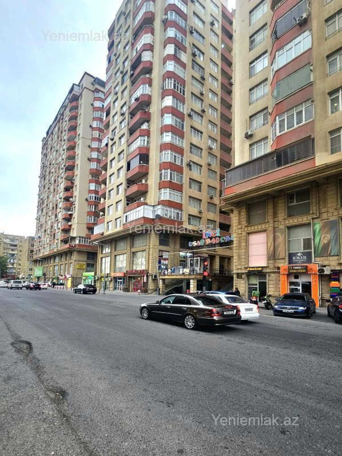 Satılır 3 otaqlı yeni tikili 140 m²
