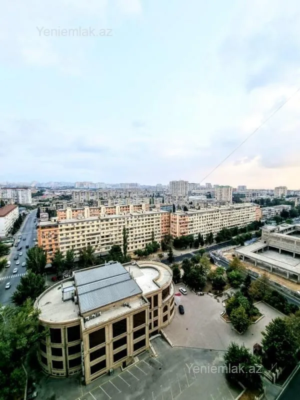 Satılır 3 otaqlı yeni tikili 140 m²