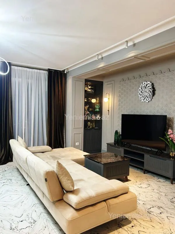 Satılır 3 otaqlı yeni tikili 115 m²