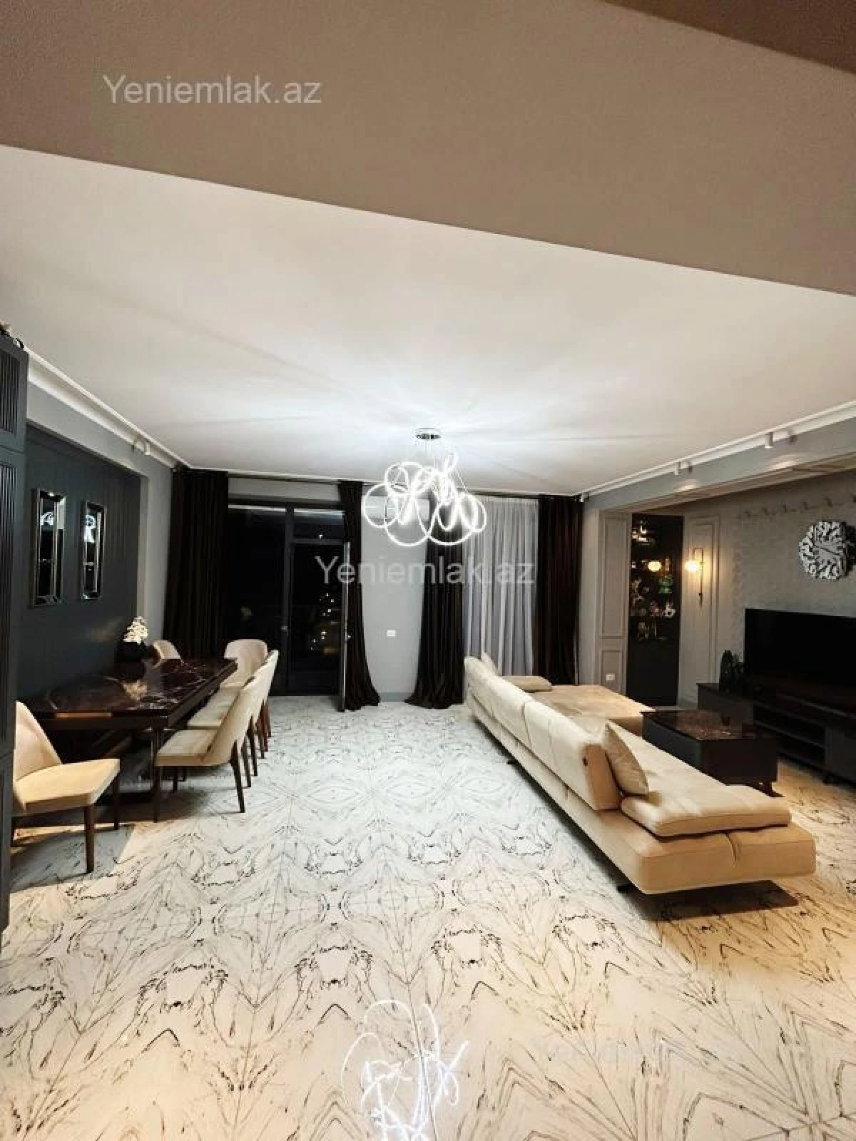 Satılır 3 otaqlı yeni tikili 115 m²