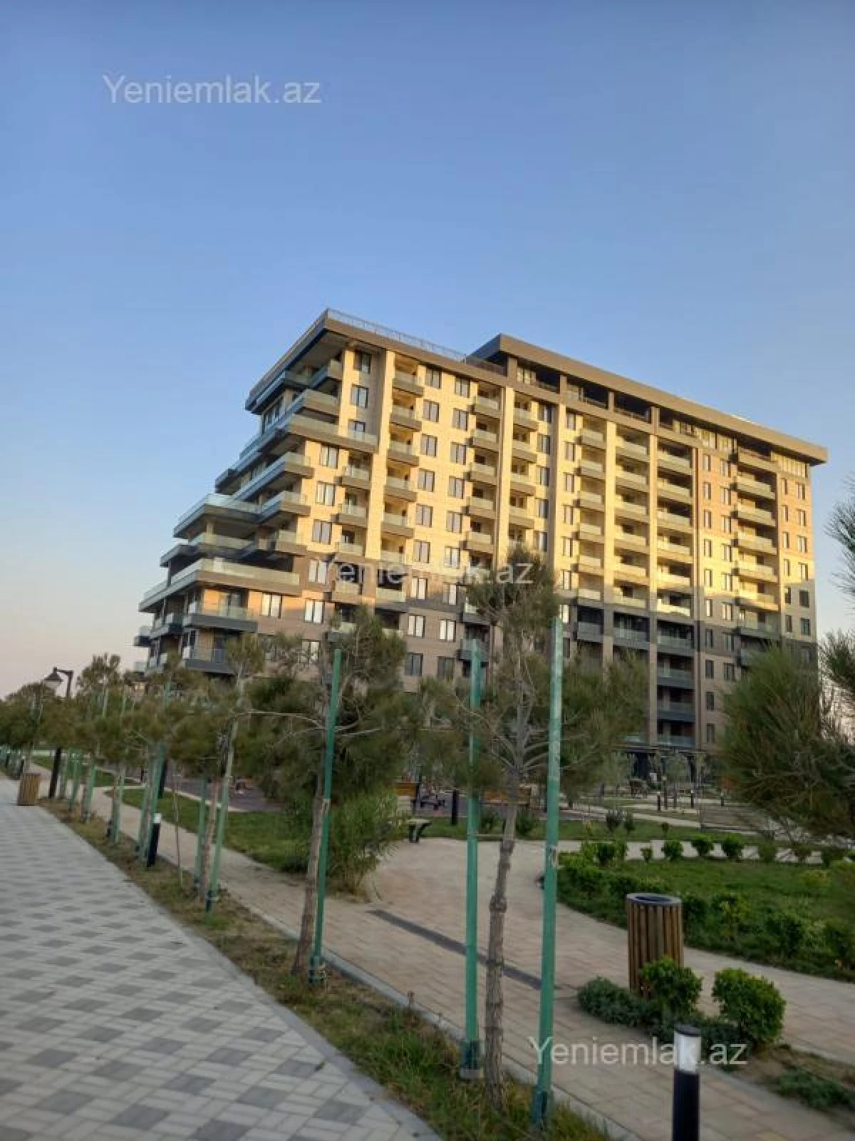 Satılır 3 otaqlı yeni tikili 115 m²