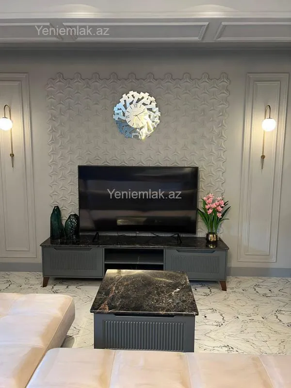 Satılır 3 otaqlı yeni tikili 115 m²