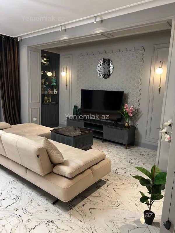 Satılır 3 otaqlı yeni tikili 115 m²