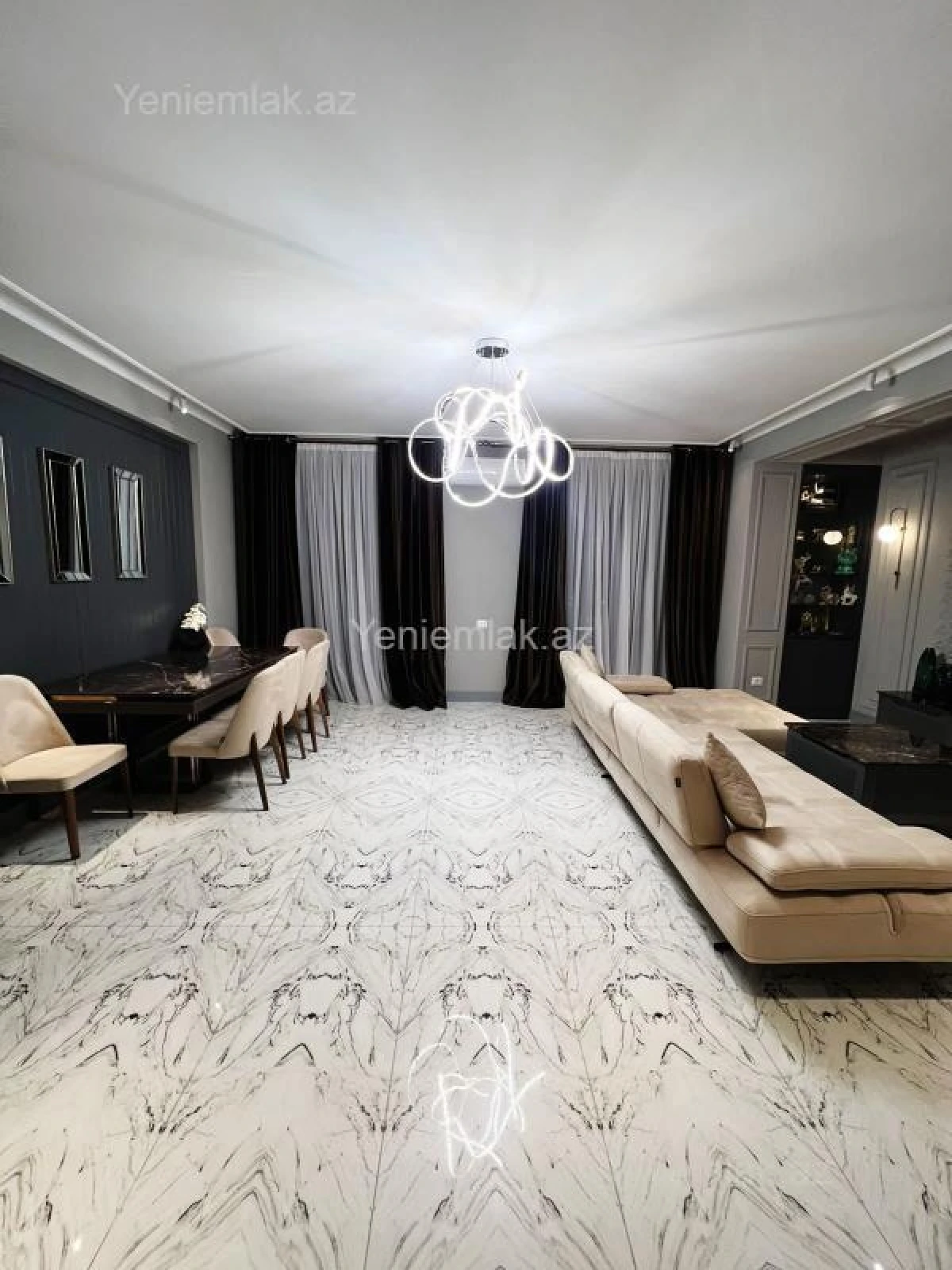 Satılır 3 otaqlı yeni tikili 115 m²