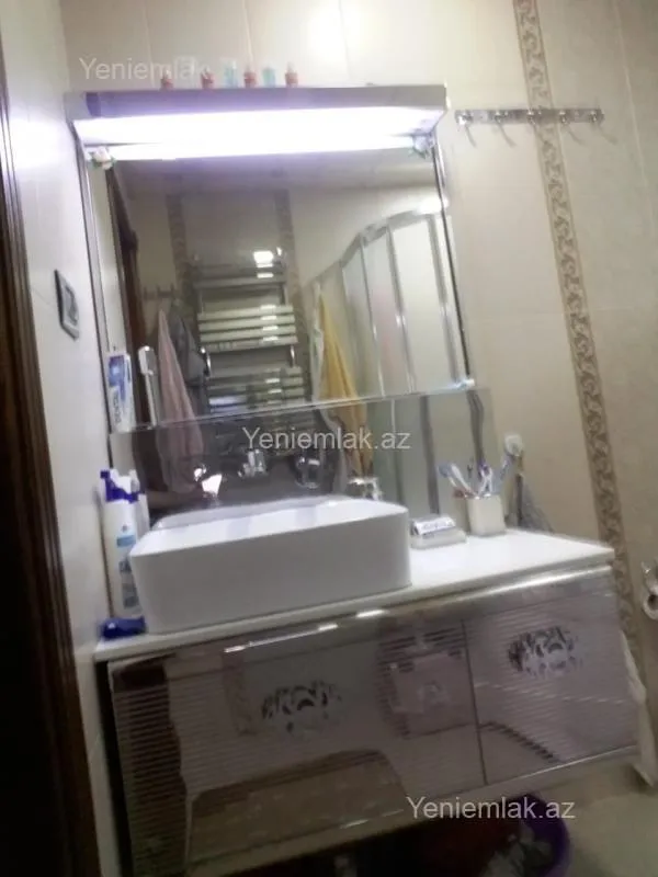 Satılır 3 otaqlı yeni tikili 127 m²