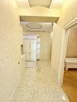 Satılır 3 otaqlı yeni tikili 70 m²