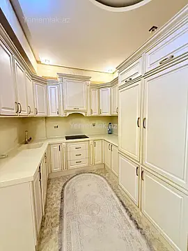 Satılır 3 otaqlı yeni tikili 70 m²