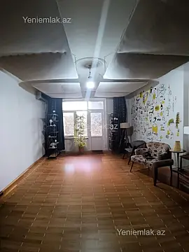 Satılır 3 otaqlı köhnə tikili 80 m²