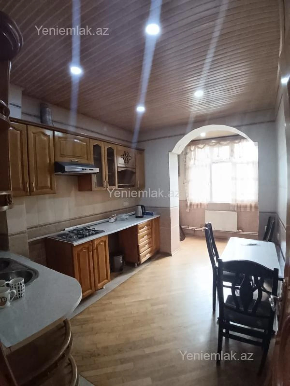 Satılır 3 otaqlı köhnə tikili 80 m²