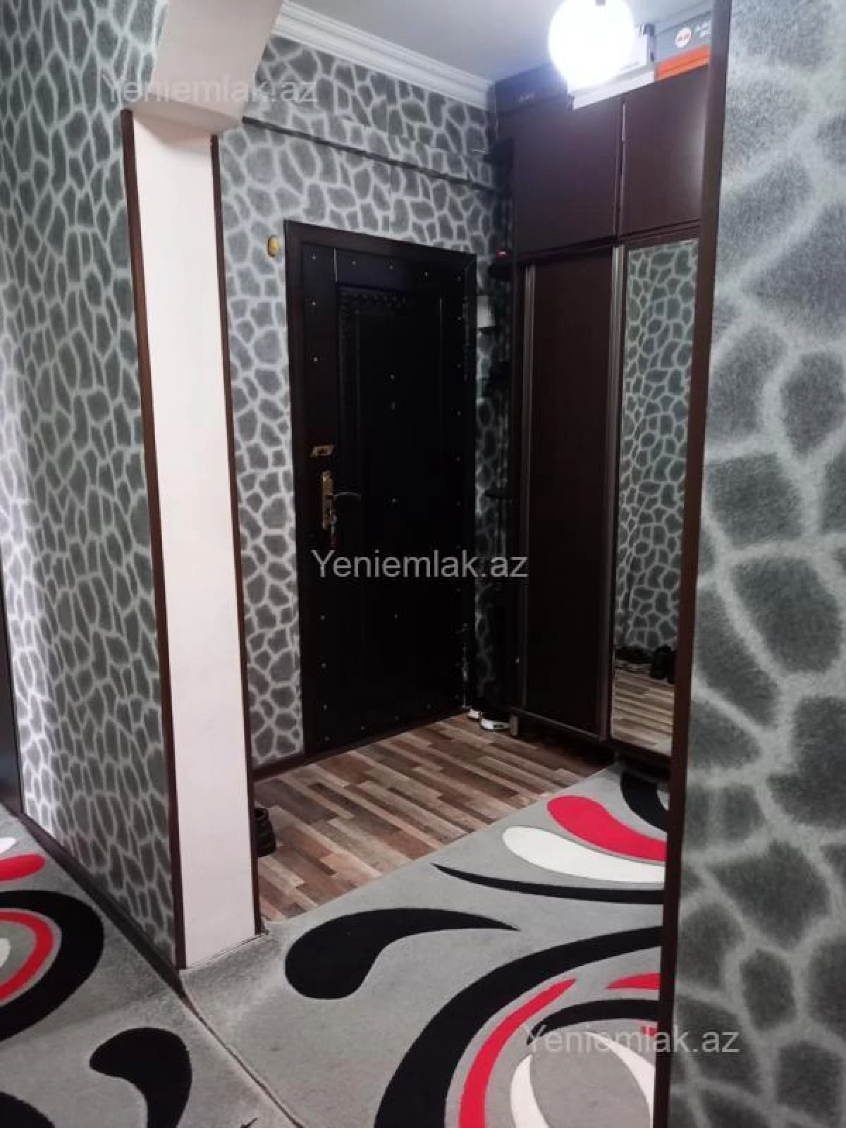 Satılır 3 otaqlı köhnə tikili 78 m²