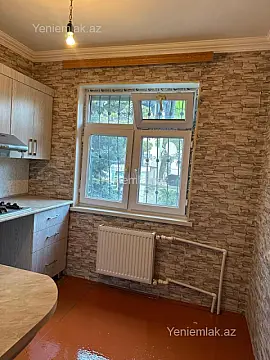 Satılır 1 otaqlı köhnə tikili 32 m²