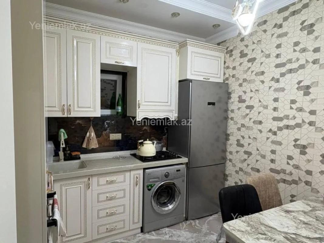 Satılır 2 otaqlı yeni tikili 80 m²