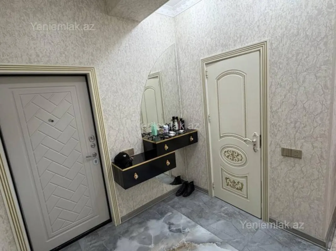 Satılır 2 otaqlı yeni tikili 80 m²