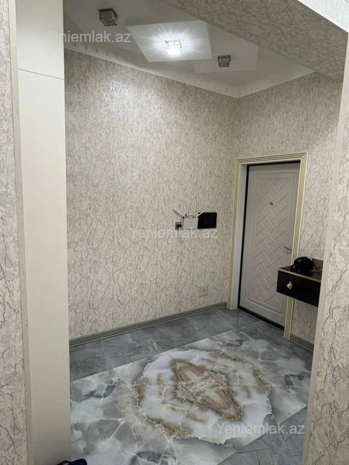 Satılır 2 otaqlı yeni tikili 80 m²