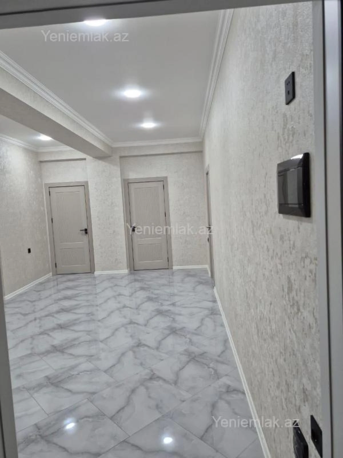 Satılır 3 otaqlı yeni tikili 128 m²