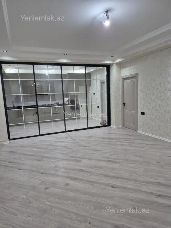 Satılır 3 otaqlı yeni tikili 128 m²