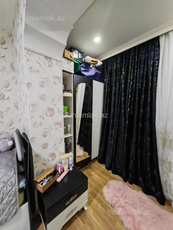 Satılır 3 otaqlı köhnə tikili 68 m²
