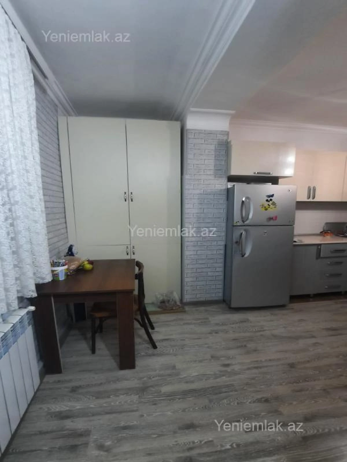 Satılır 2 otaqlı köhnə tikili 60 m²