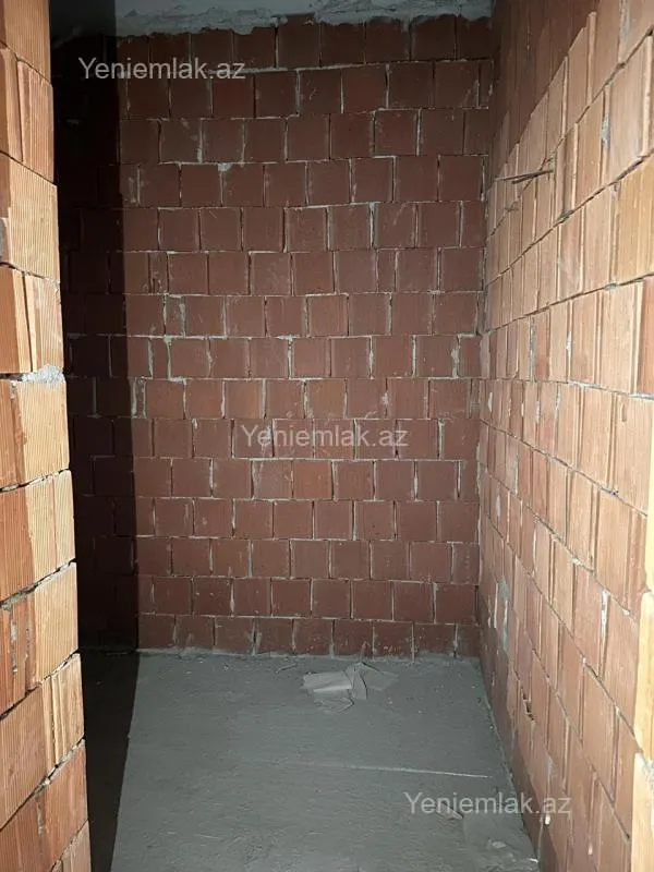 Satılır 2 otaqlı yeni tikili 60 m²