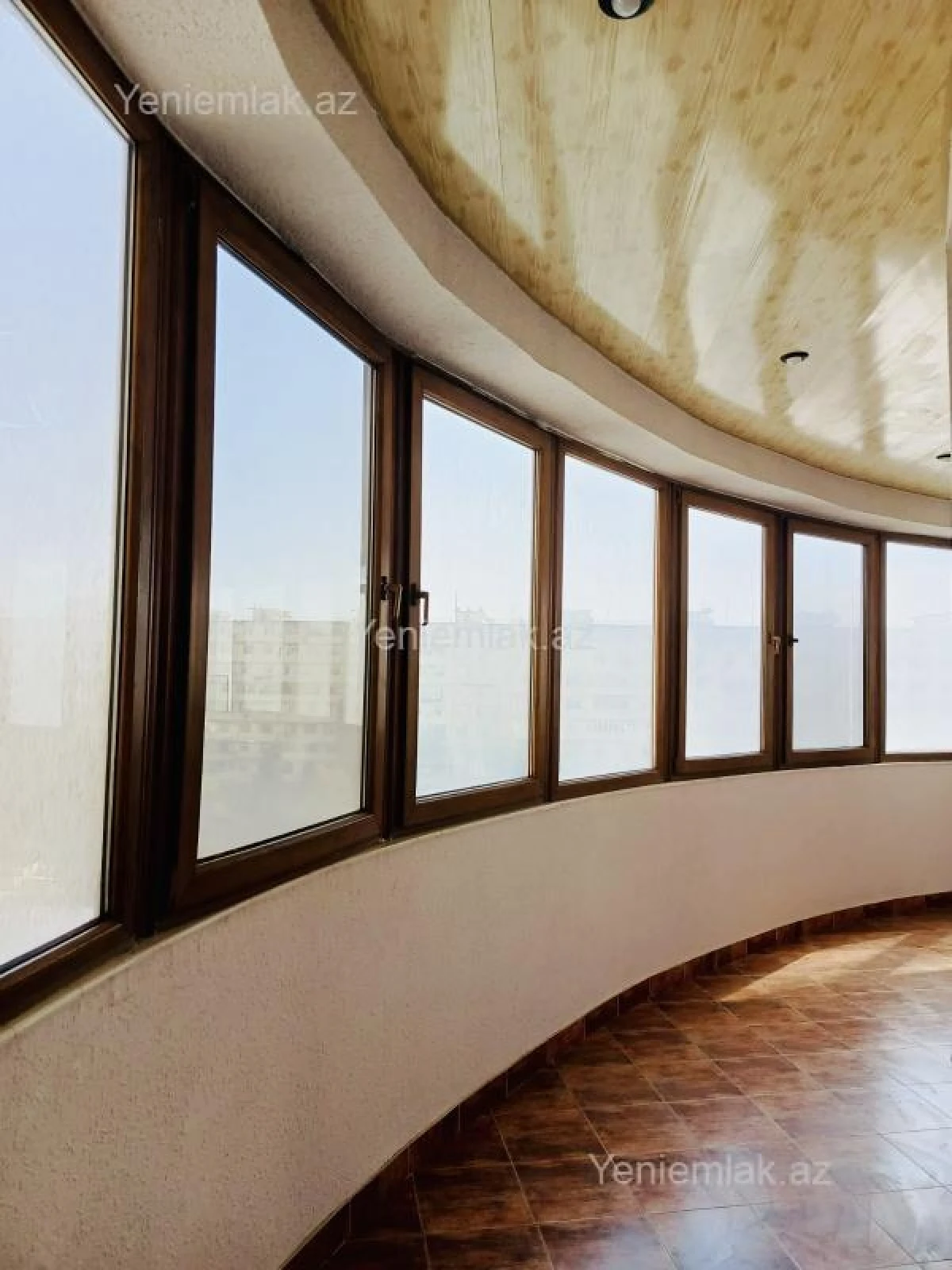 Satılır 4 otaqlı yeni tikili 180 m²