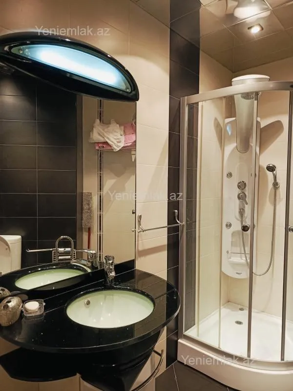 Satılır 4 otaqlı yeni tikili 180 m²