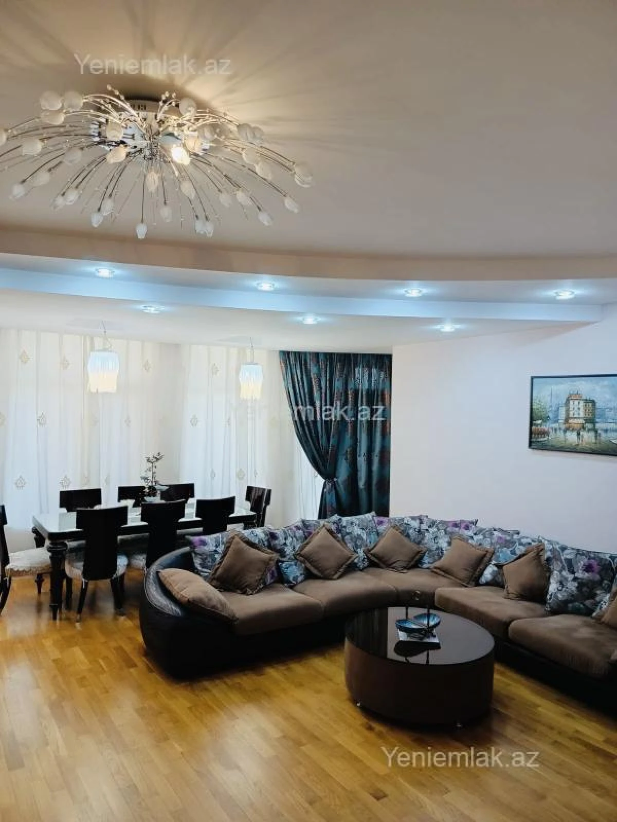 Satılır 4 otaqlı yeni tikili 180 m²
