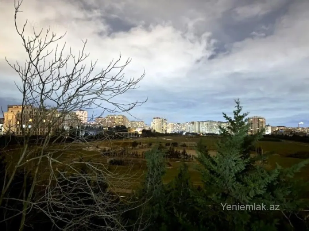 Satılır 4 otaqlı yeni tikili 185 m²