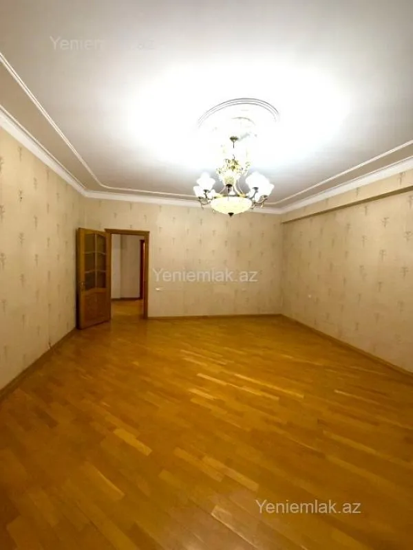 Satılır 4 otaqlı yeni tikili 185 m²