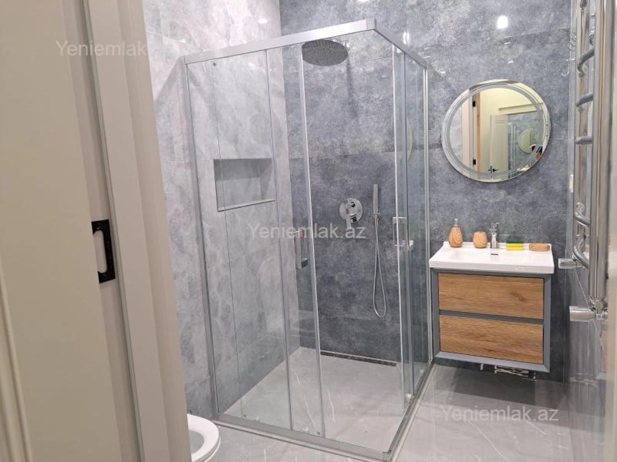 Satılır 2 otaqlı yeni tikili 100 m²