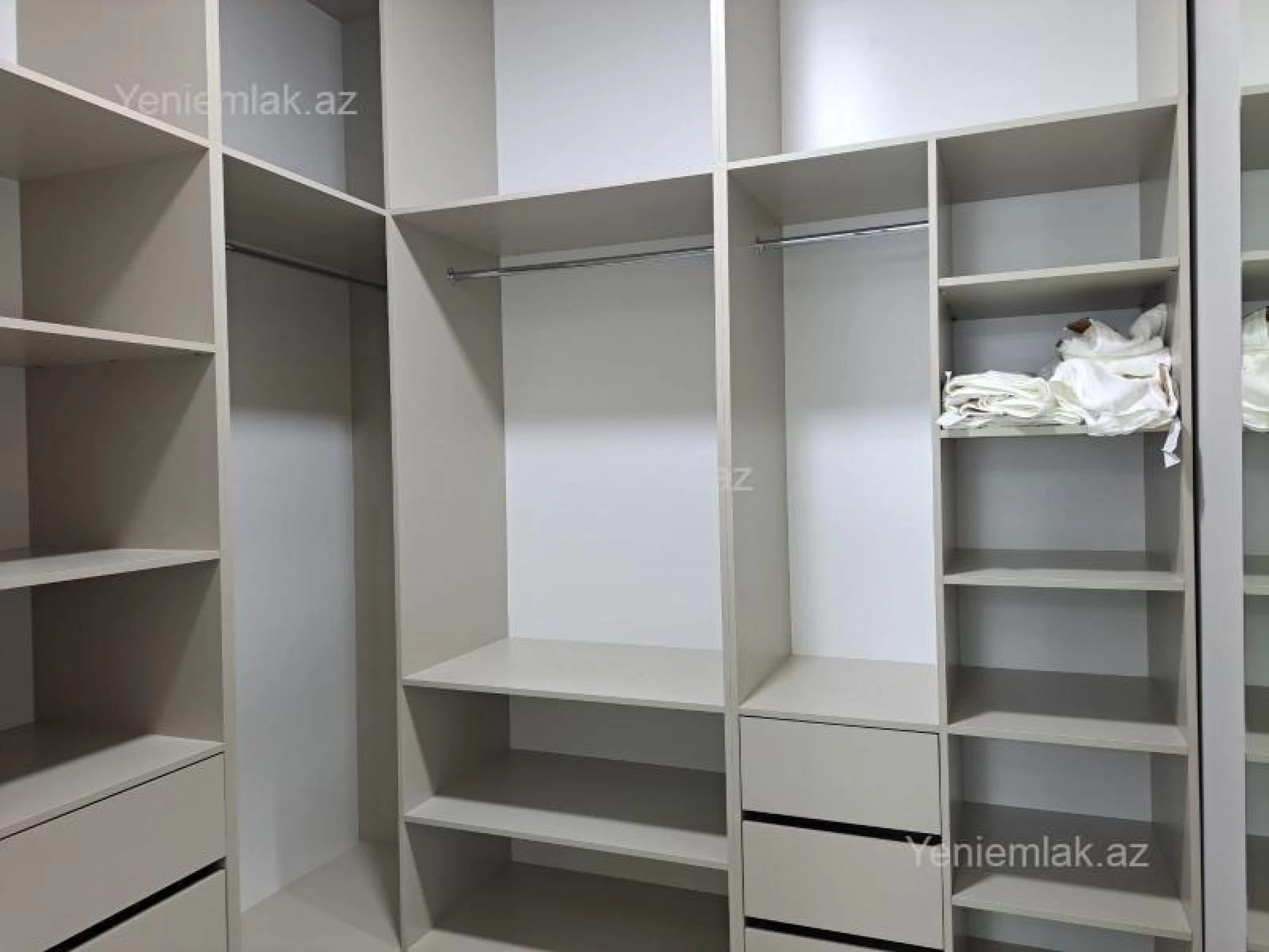 Satılır 2 otaqlı yeni tikili 100 m²