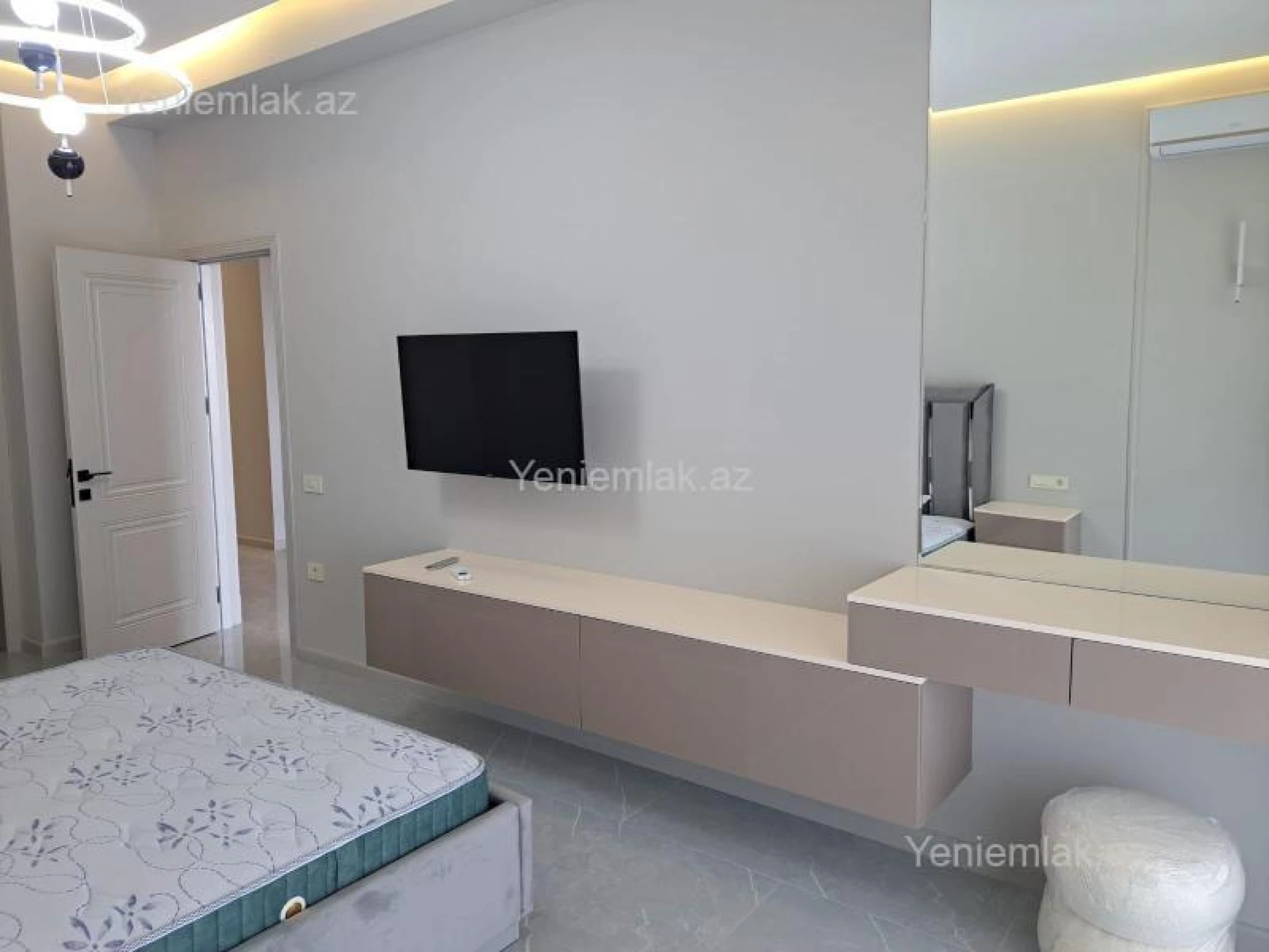 Satılır 2 otaqlı yeni tikili 100 m²